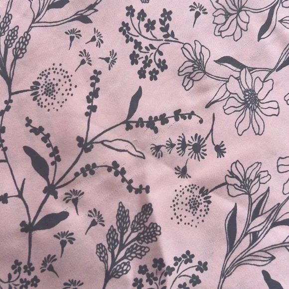 Victoria’s Secret sleepwear lace satin lingerie gown size XS - Picture 3 of 14